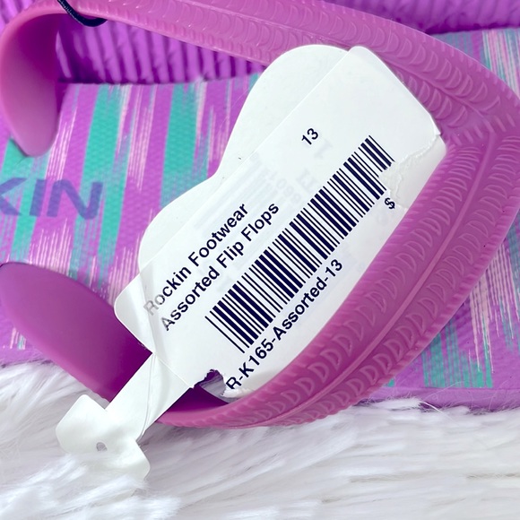 Girls flops! Size 13. NWT’s - Picture 3 of 3